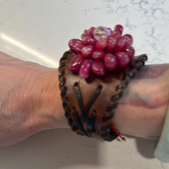 Pink and Brown Beaded Cluster Bracelet - Picture 3 of 4
